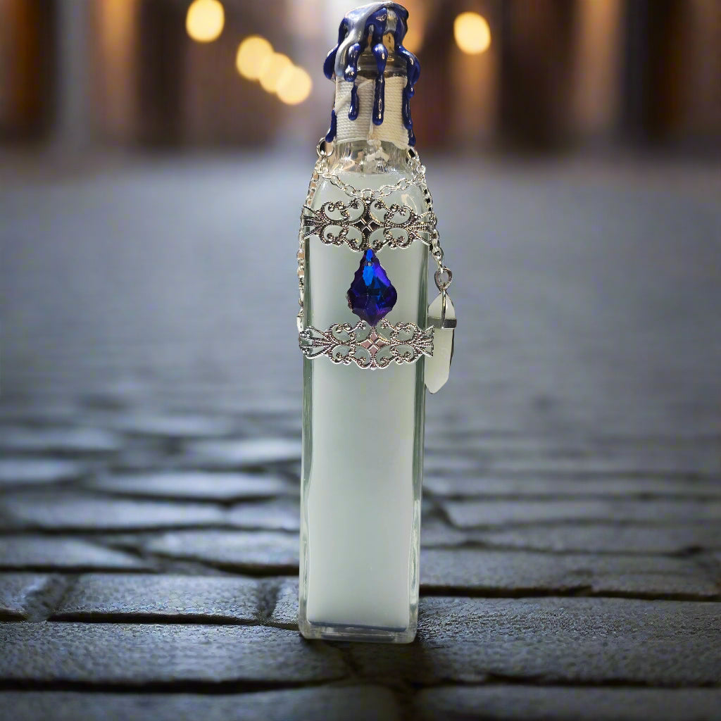 Dreamers Draught Color Changing Decorative Bottle Potion Prop, White to Blue