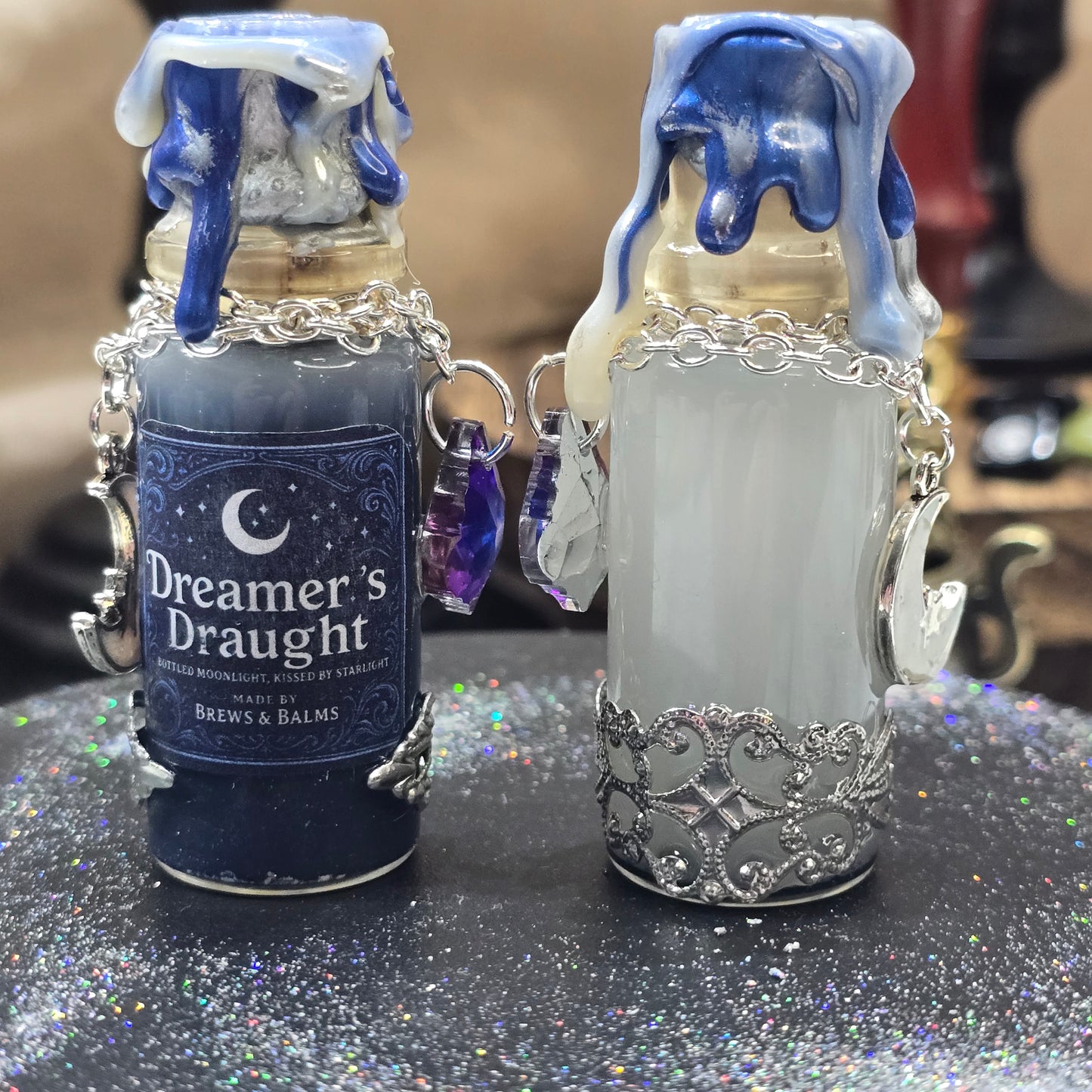 Mini Fidget Dreamers Draught Color Changing Decorative Bottle Potion Prop, White to Blue