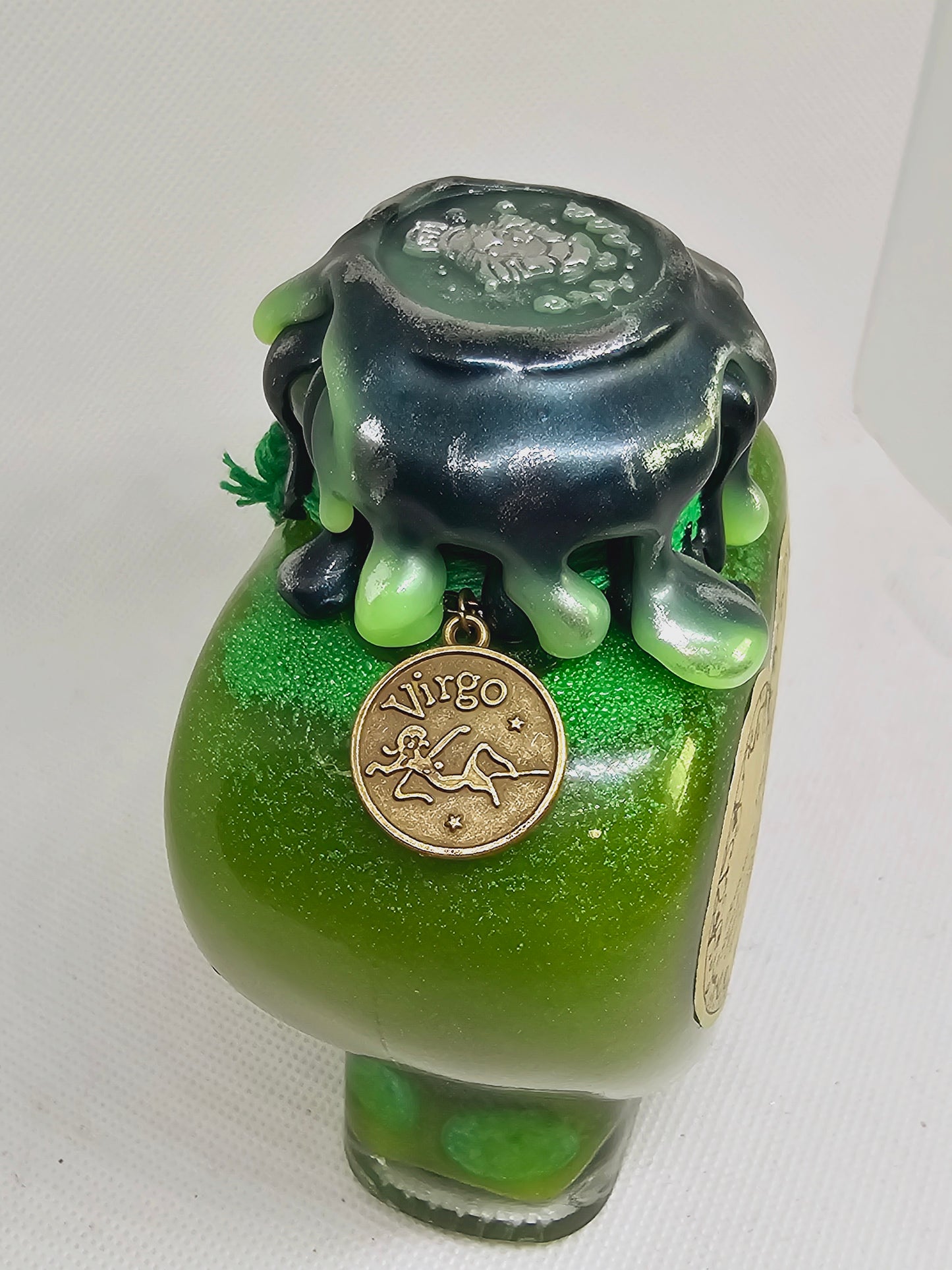 Virgo Zodiac Heart Shape A Color Changing Potion Bottle Prop