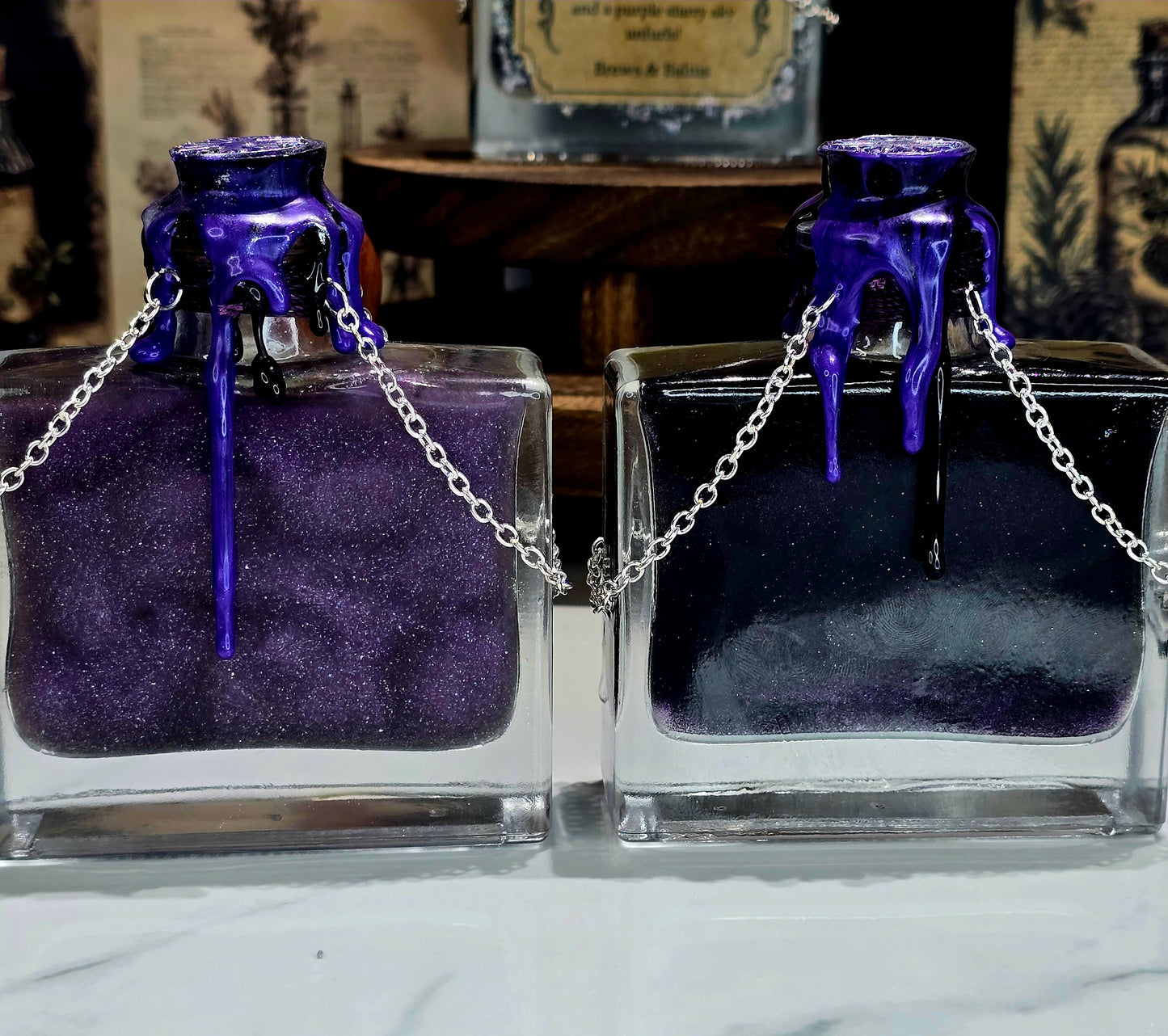 Halley's Comet Decorative Color Changing Potion Bottle Black to Purple