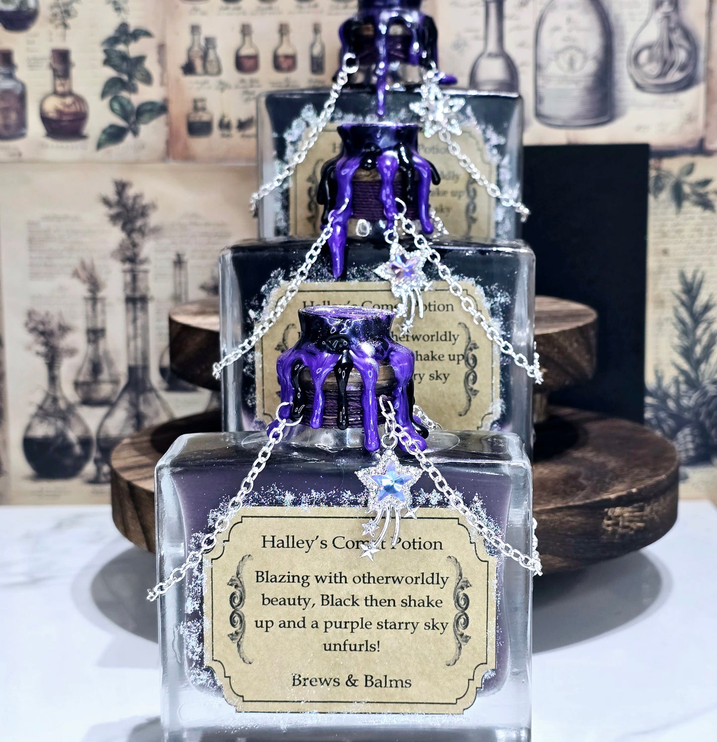 Halley's Comet Decorative Color Changing Potion Bottle Black to Purple