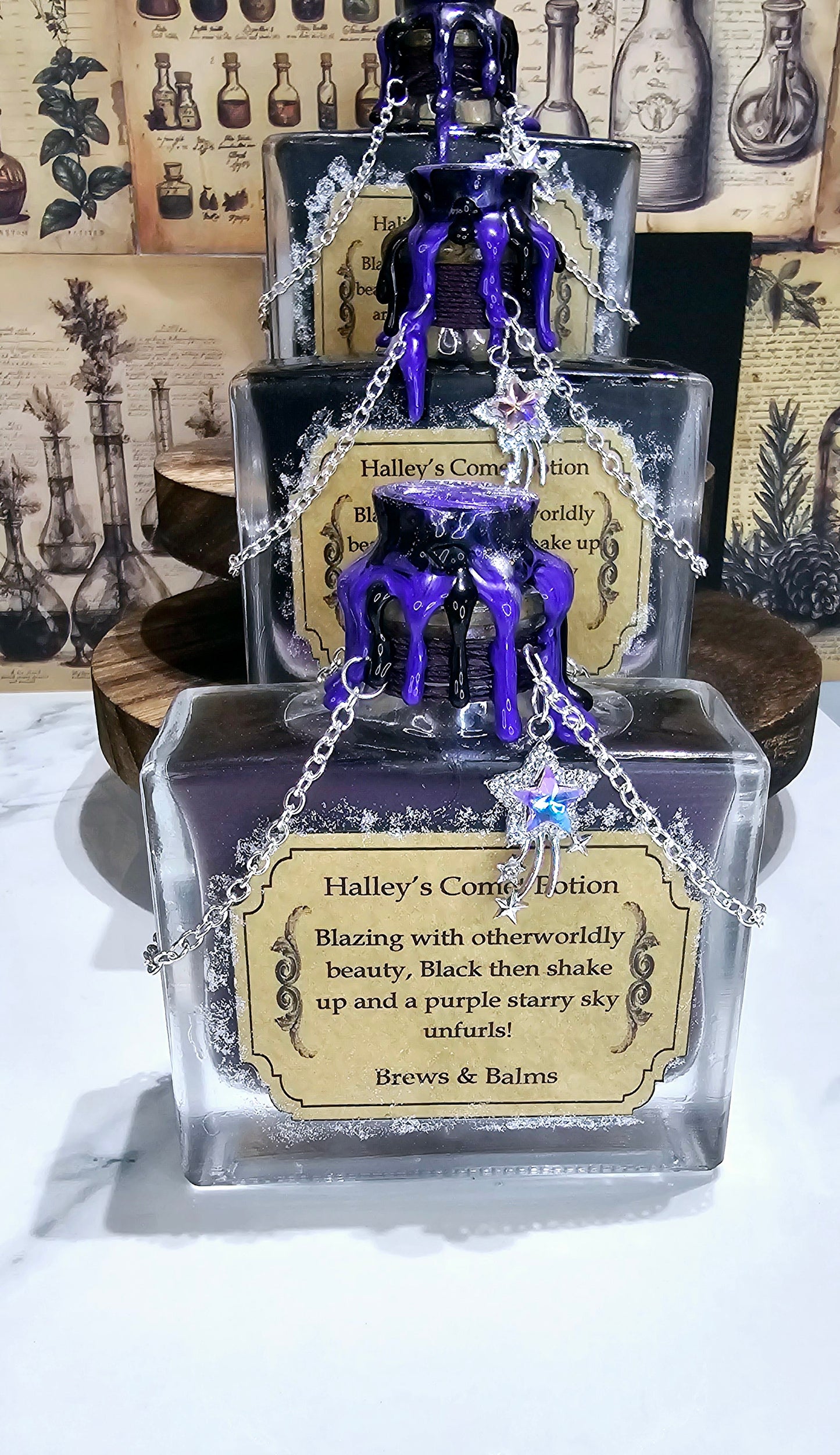 Halley's Comet Decorative Color Changing Potion Bottle Black to Purple