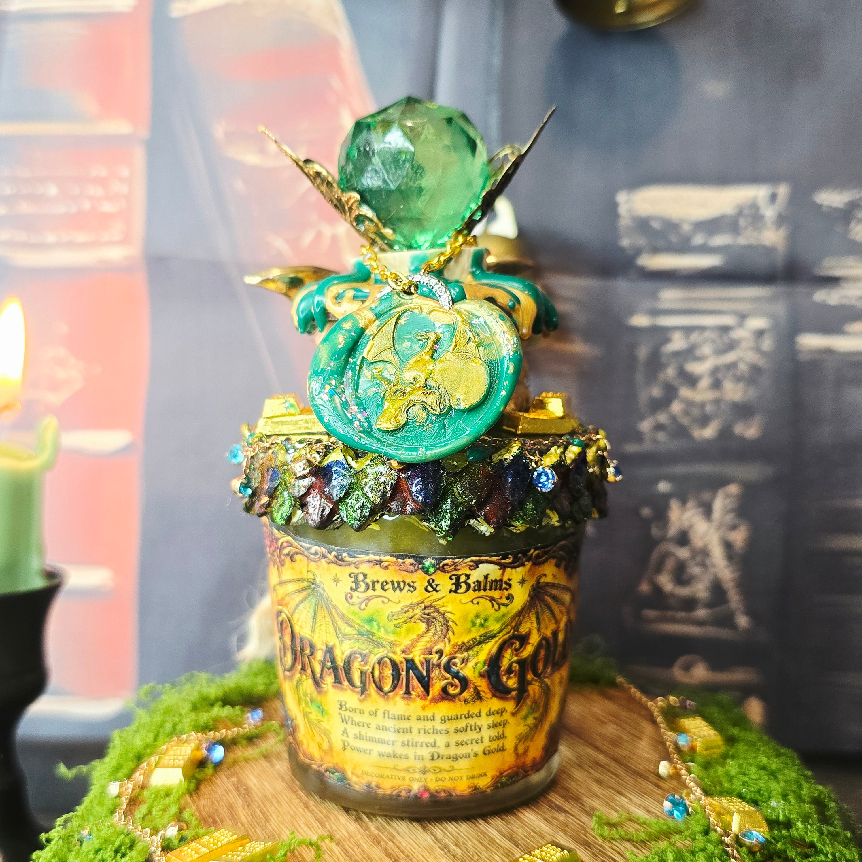 Dragon’s Gold Color Changing Potion – Fantasy Dragon Decor Elixir With Base Light