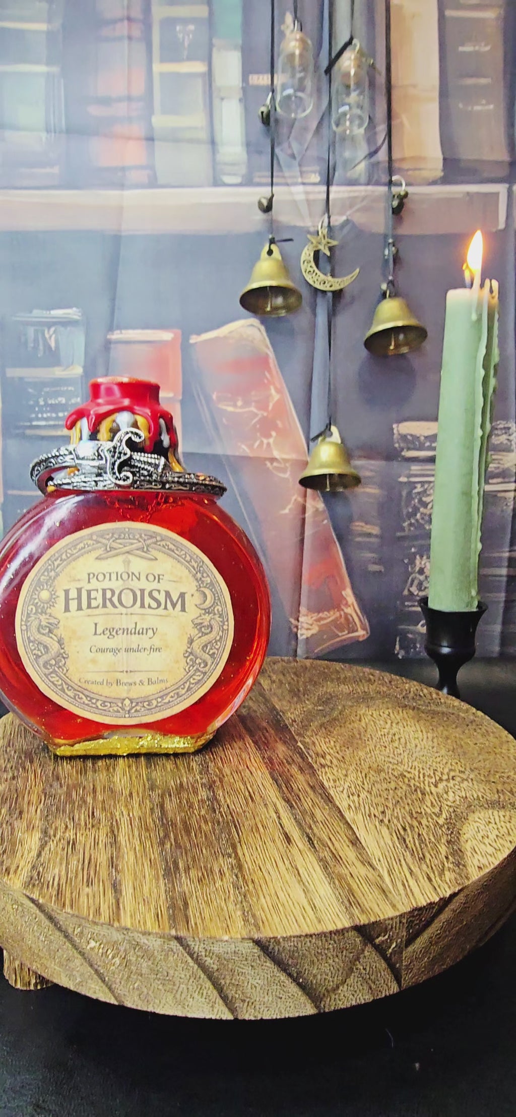 Potion of Heroism Bottle – Color Changing Fantasy Decor – Courage Under Fire Legendary