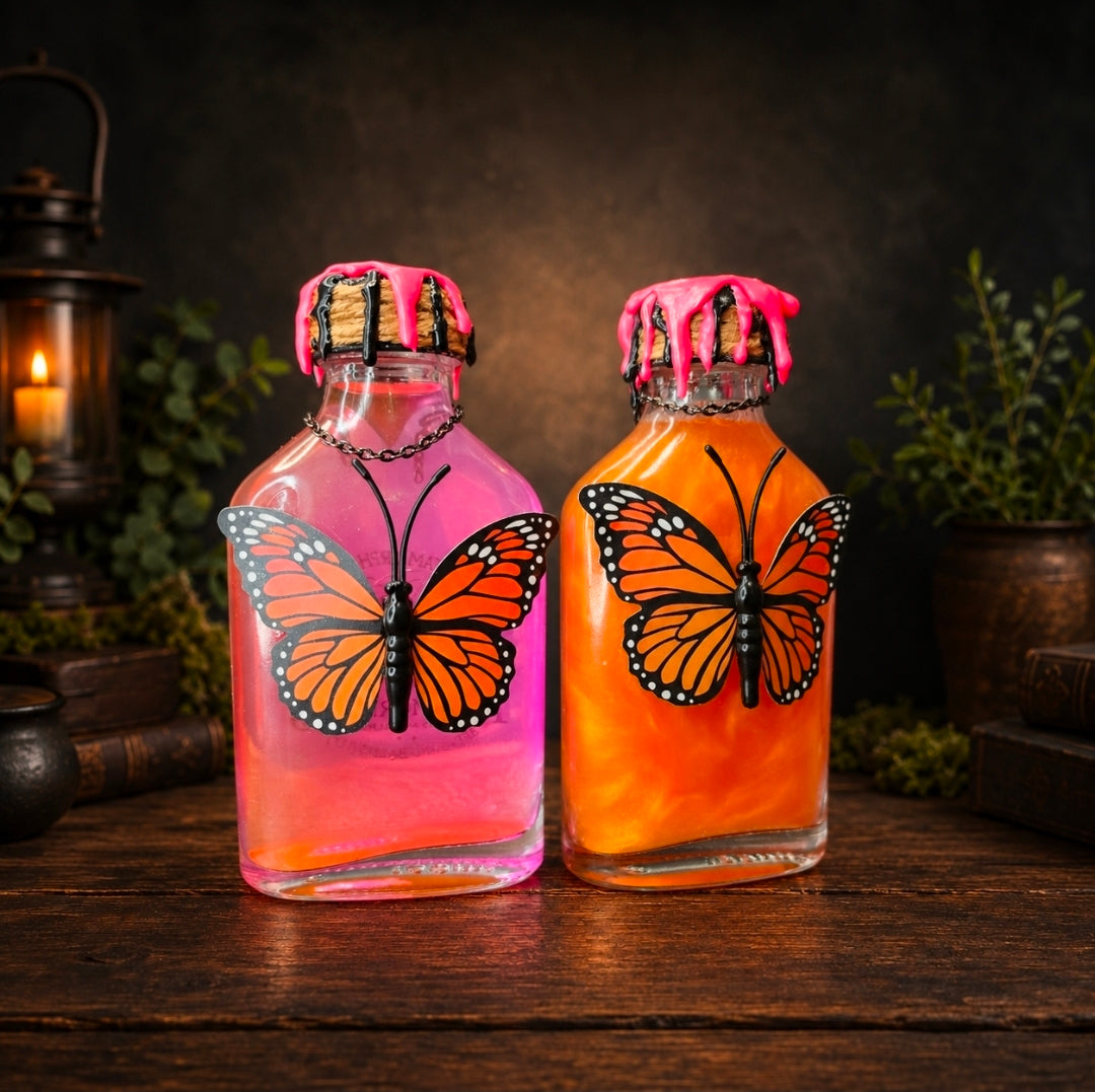 Handmade Metamorphosis Monarch Butterfly Potion Prop, Color Changing Liquid Decorative Bottle!